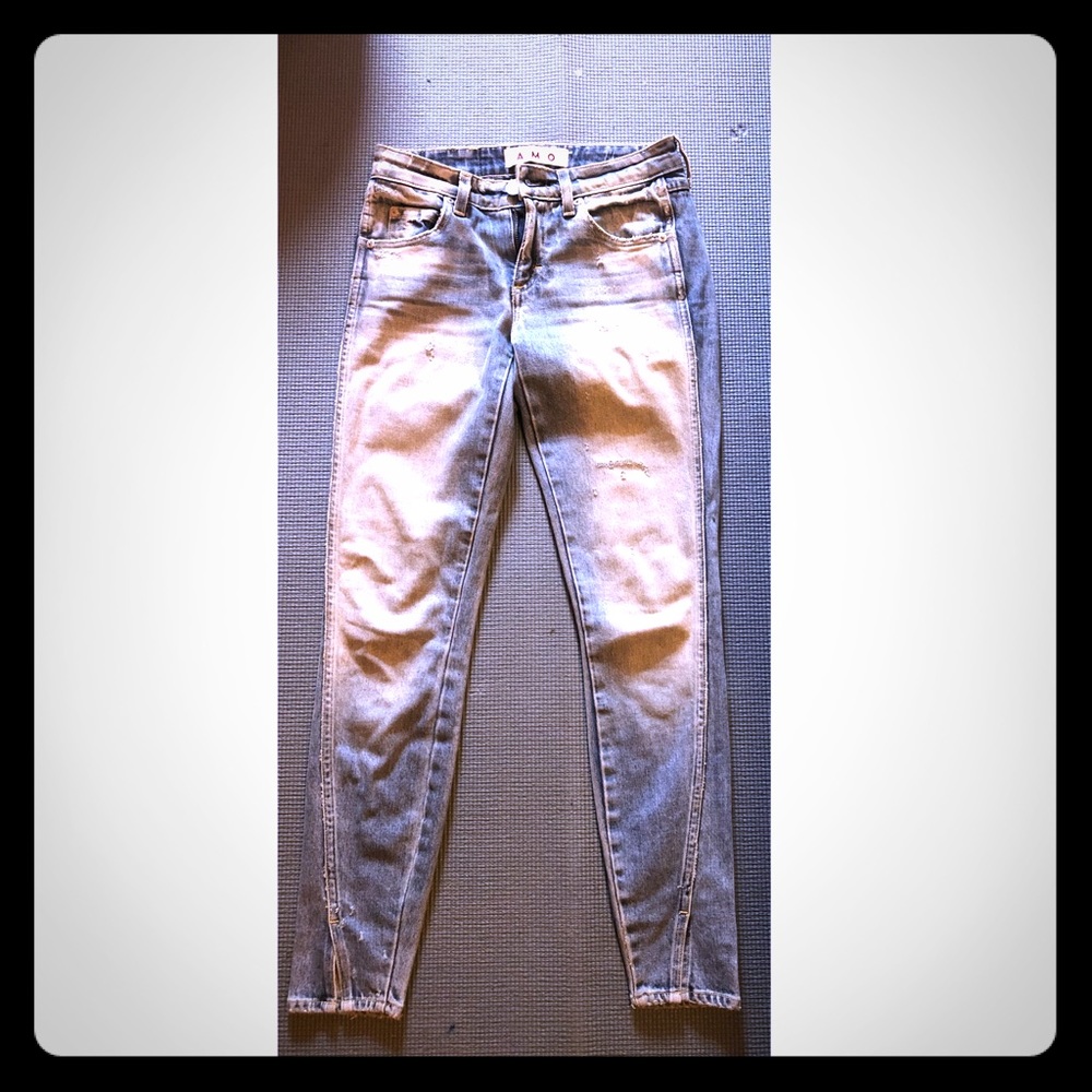 AMO jeans